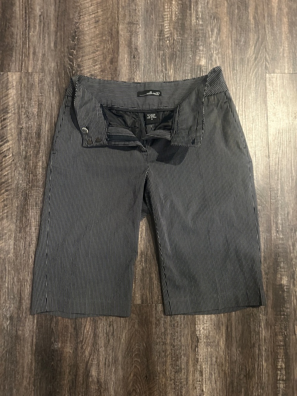 Willi Smith Black and Gray Pinstripe Flat-Front Shorts